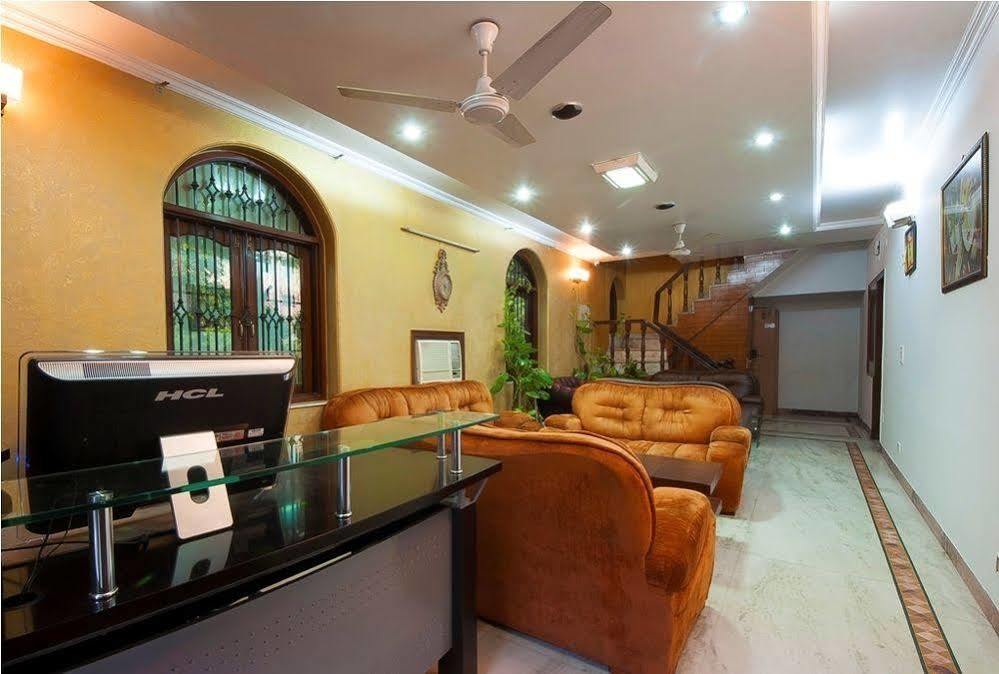 Jmd Residency Guest house 3*