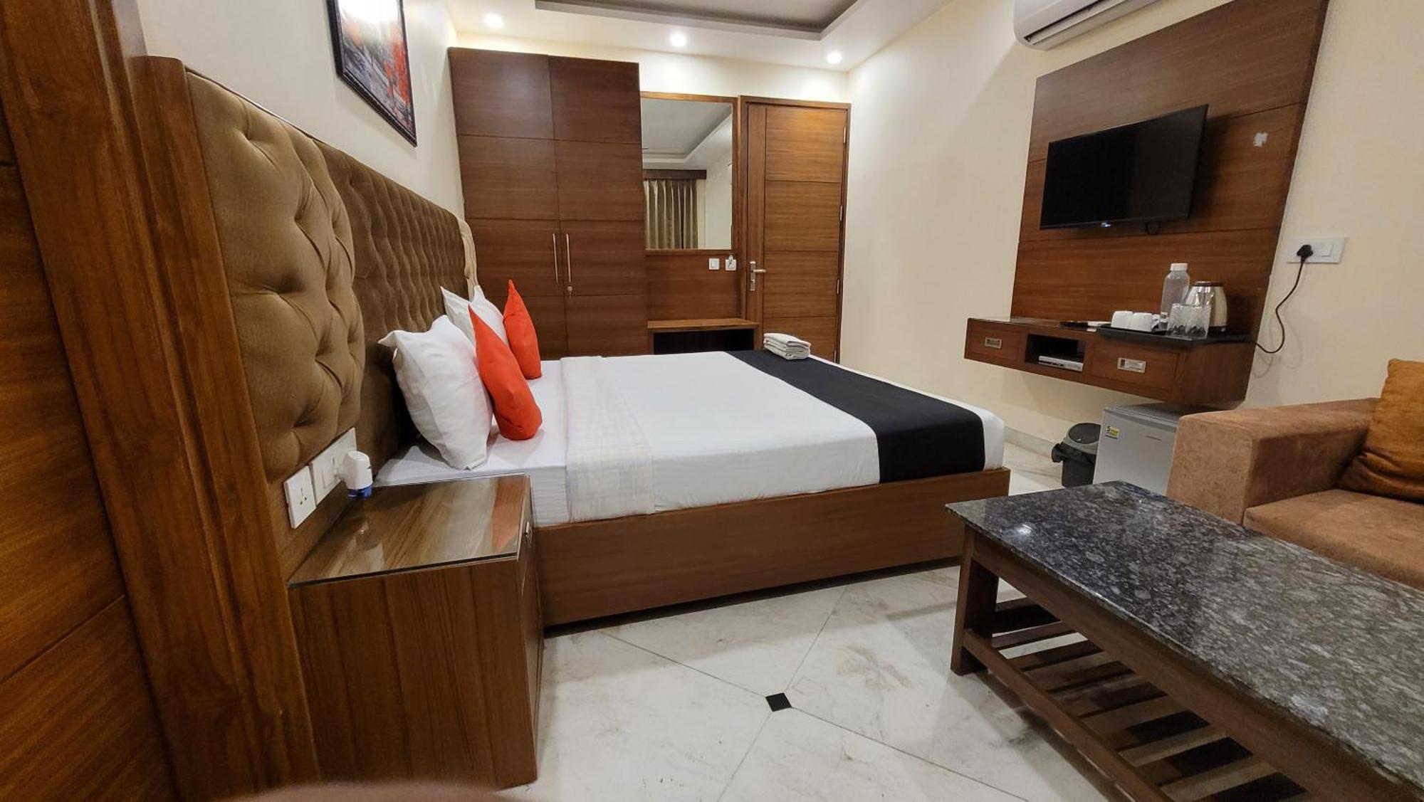 Jmd Residency New Delhi